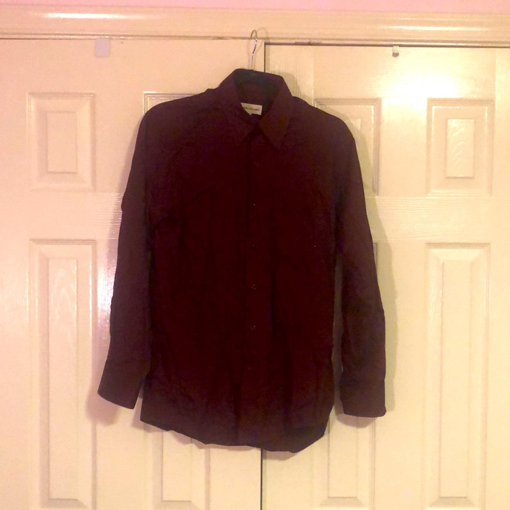 Pronto Uomo shirt.  14.5 neck.  32/33 sleeve.  Burgundy. Gently worn.